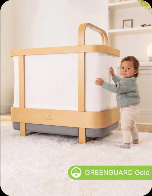 Cradlewise smart bassinet