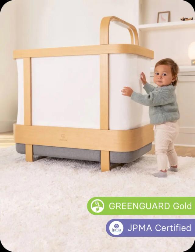 Cradlewise smart bassinet