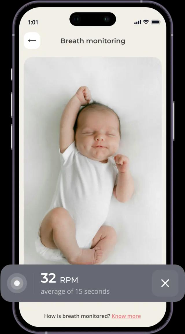 The Cradlewise app interface displaying the breath rate monitoring feature which is in beta, providing tracking and analysis of a baby’s breathing patterns, ensuring their safety and well-being.