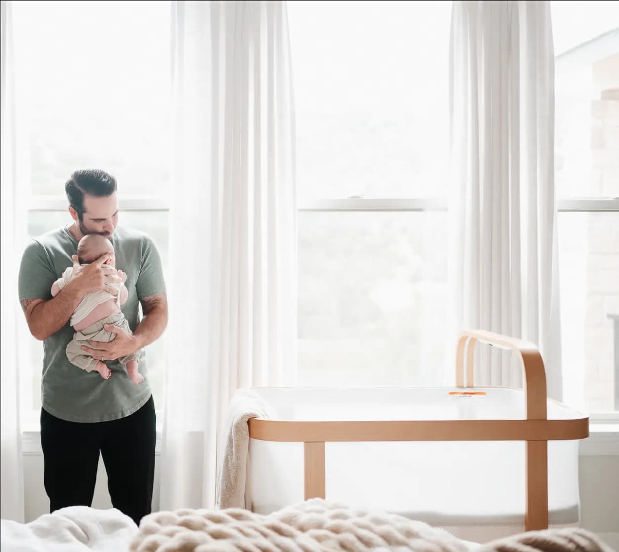 Minimalist nursery with Cradlewise