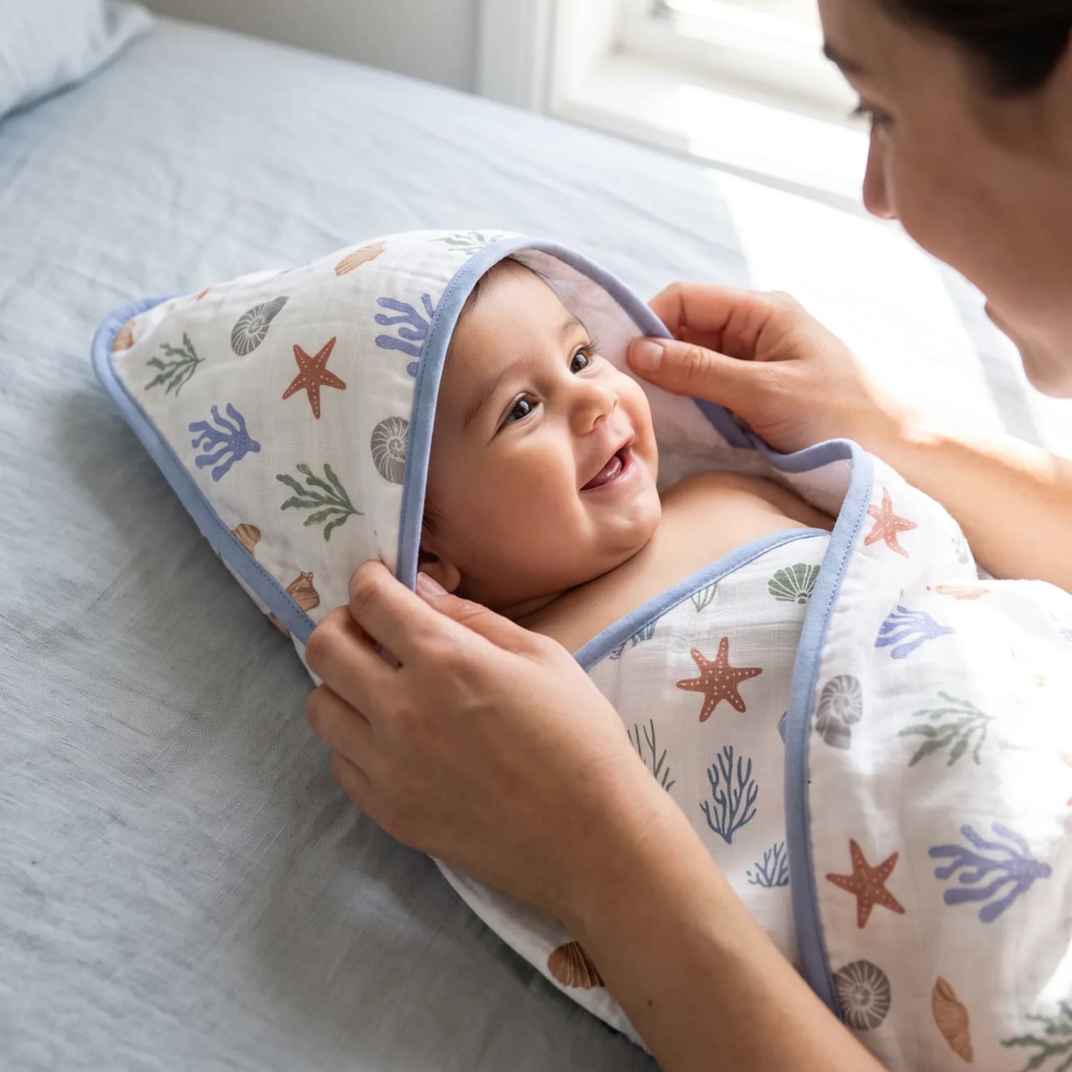 Dual-Sided Organic Cotton Hooded Baby Towel — Ocean Life 3